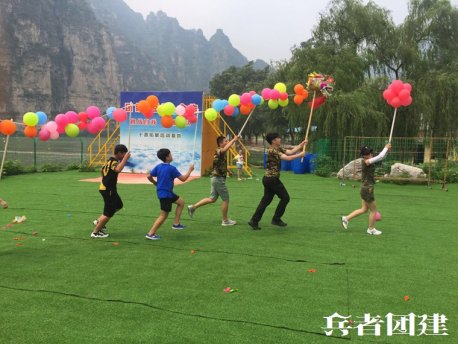 如何才能夠成為北京拓展訓(xùn)練公司的金牌培訓(xùn)老師