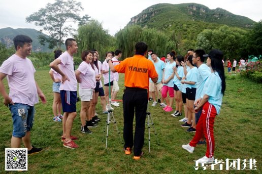 十渡拓展訓(xùn)練基地訓(xùn)練學(xué)員的基礎(chǔ)方法